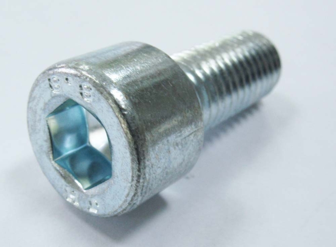 купить Винт M10x25 DIN 912-88P