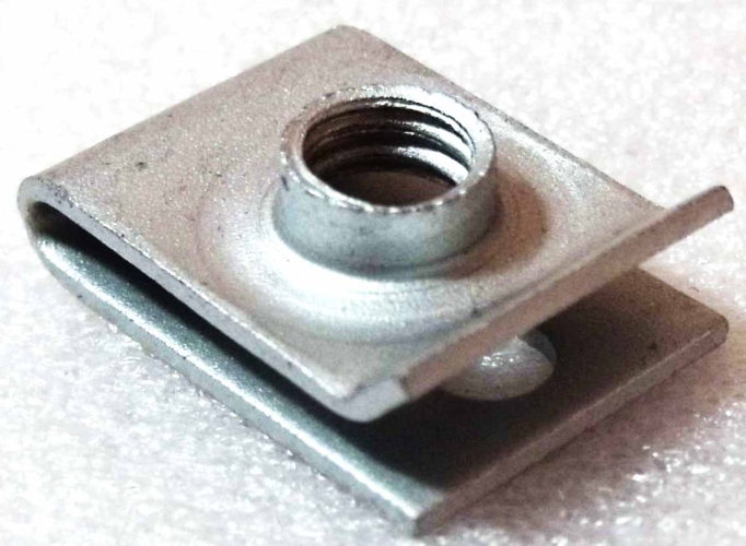 купить Клипса M6х1.0мм, сталь